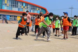 아야진초, 어린이집과 함께하는 체육대회  “행복더하기 학교 4년차, 지역과 함께하는 교육과정 운영”