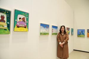 서양화가 정서하 작가, 따뜻한 채색의 작품으로 "2023 한국미술 과거 현재 미래" 개인전 참가